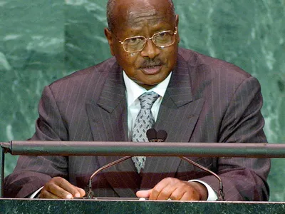 Yoweri-Kaguta-Museveni-2005