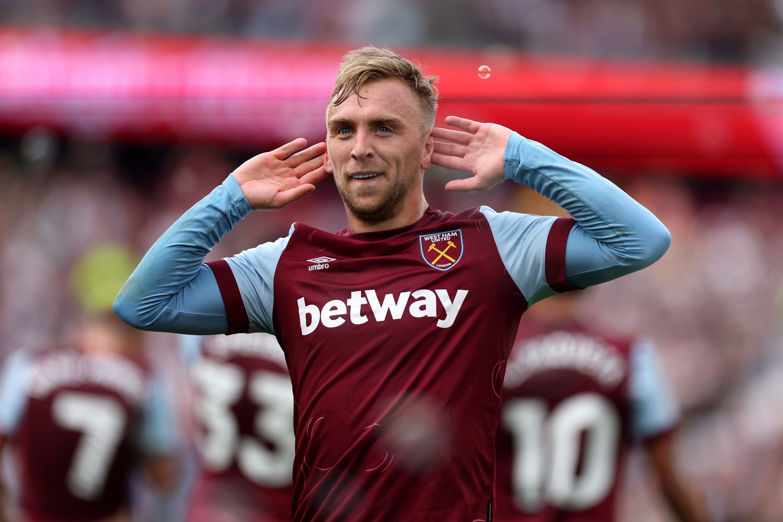 Klopp admires West Ham star in hint at Salah replacement