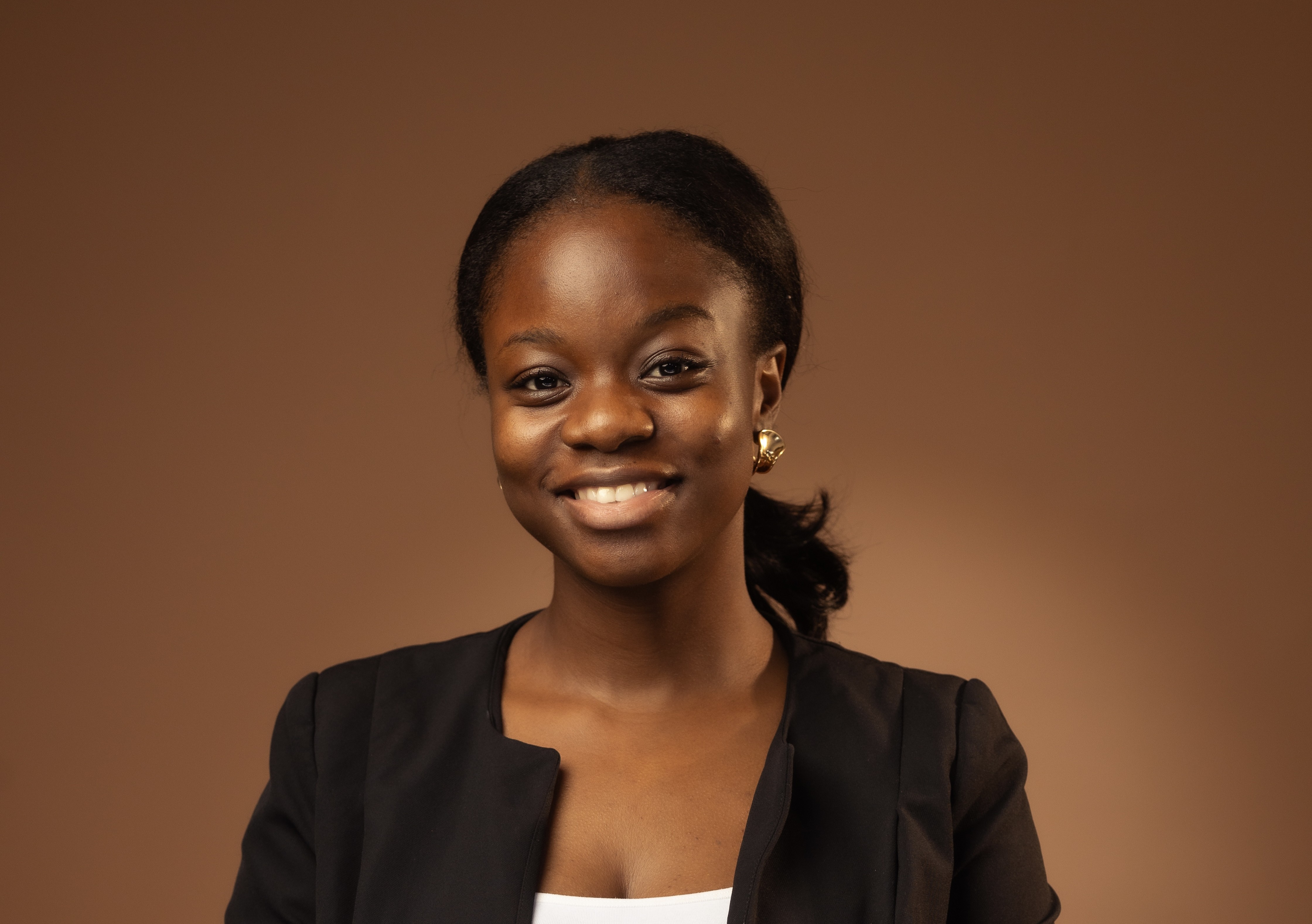 Emmanuella Bervelyn Akande - Vine Floral_1 Bold and Brave: Emmanuella Bervelyn Akande – The Vine Floral Story
