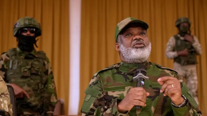 M23 rebels proclaim a humanitarian ceasefire in Goma.