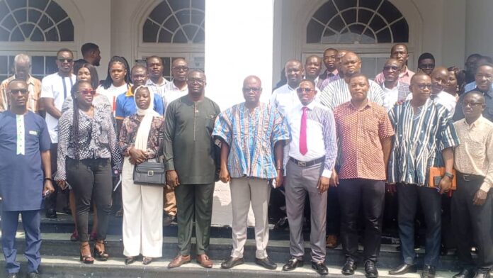 Politics Minister Investments