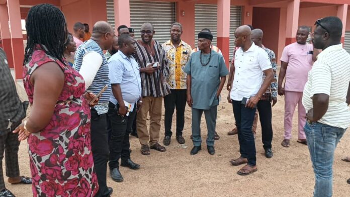 Ho Politics Tour Minister 1