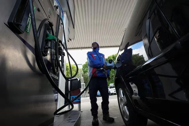South Africans load up on fuel as Iran war leads to major price hike
